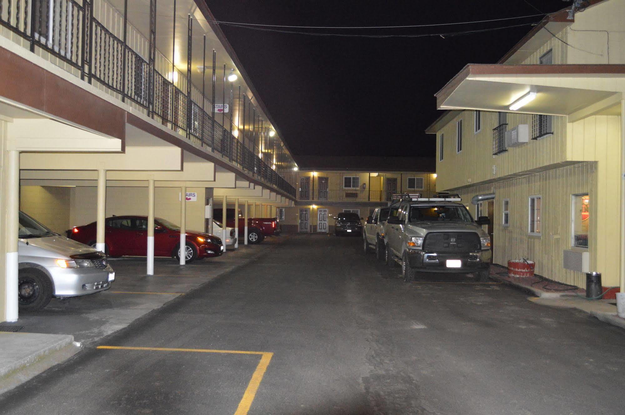 Economy Inn Хермистон Экстерьер фото