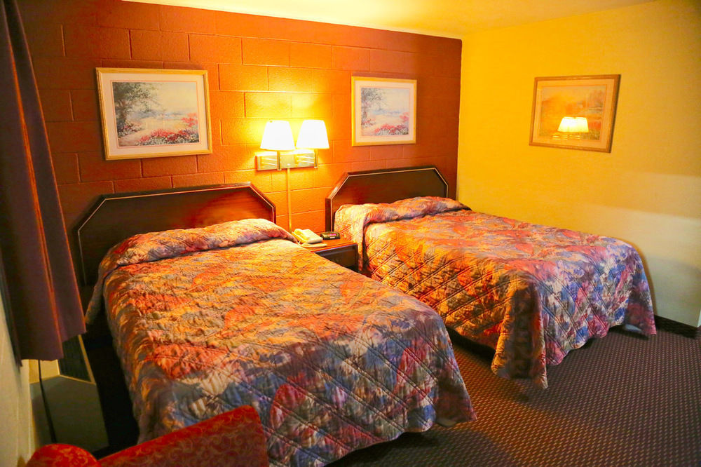 Economy Inn Хермистон Экстерьер фото